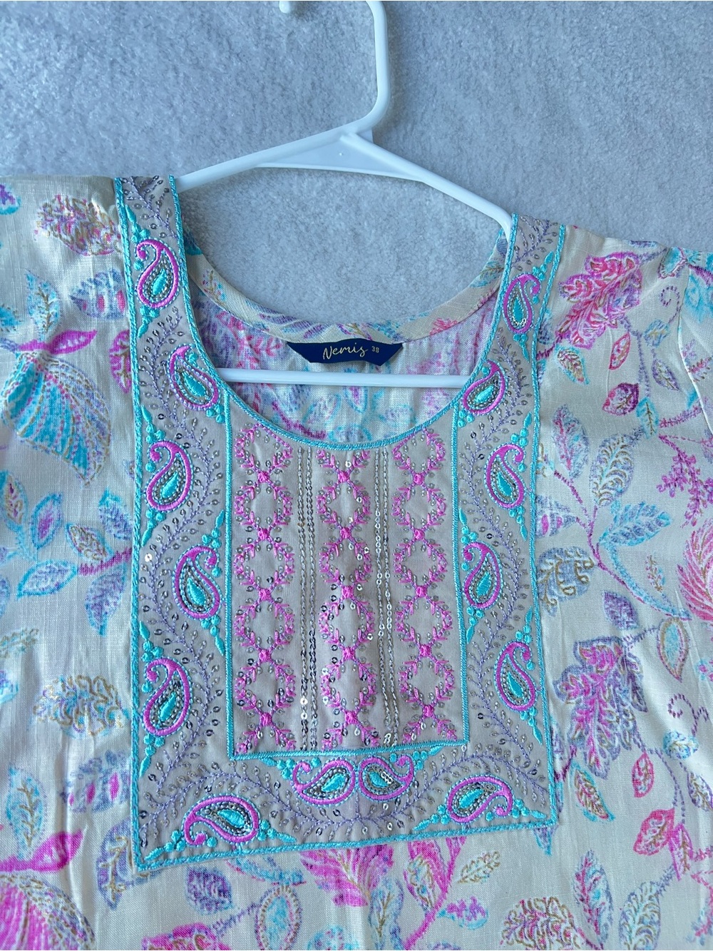 Brand new 3 piece salwar kurti dupatta set.